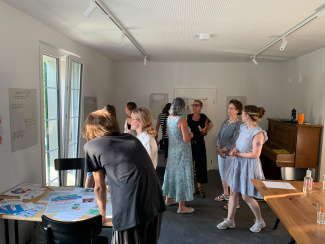 Bild Personen im Austausch am Kick-Off 